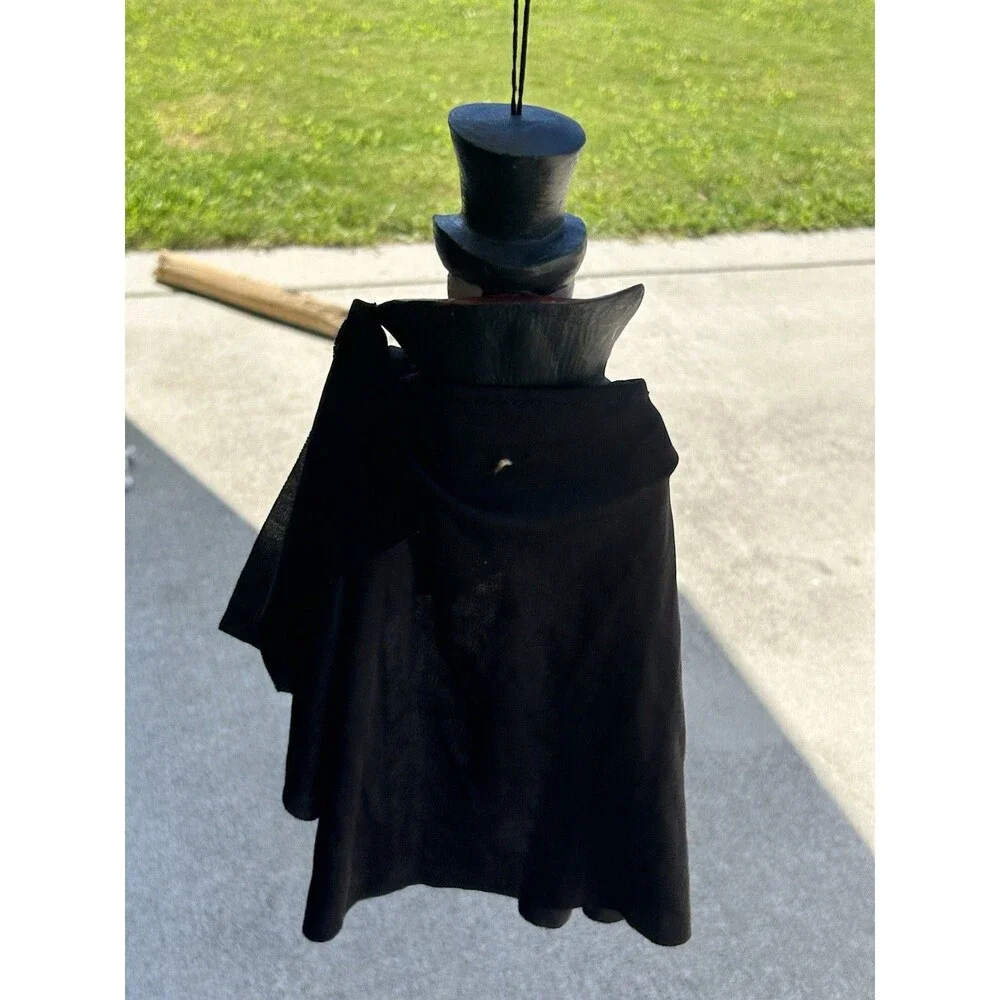 2003 Paper Magic Skeleton Vampire Hanging Halloween Decoration Top Hat Cape 24